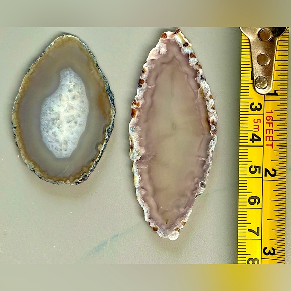 Polished agate slices, two pieces for jewelry making or crafts. - Picture 1 of 2